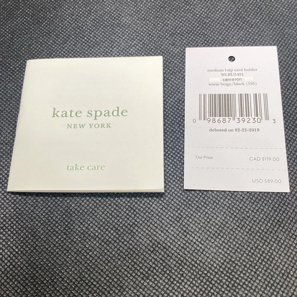 ♠️KATE SPADE♠️Cameron Warm Beige/Black Medium L-Zip Card Holder/NWT